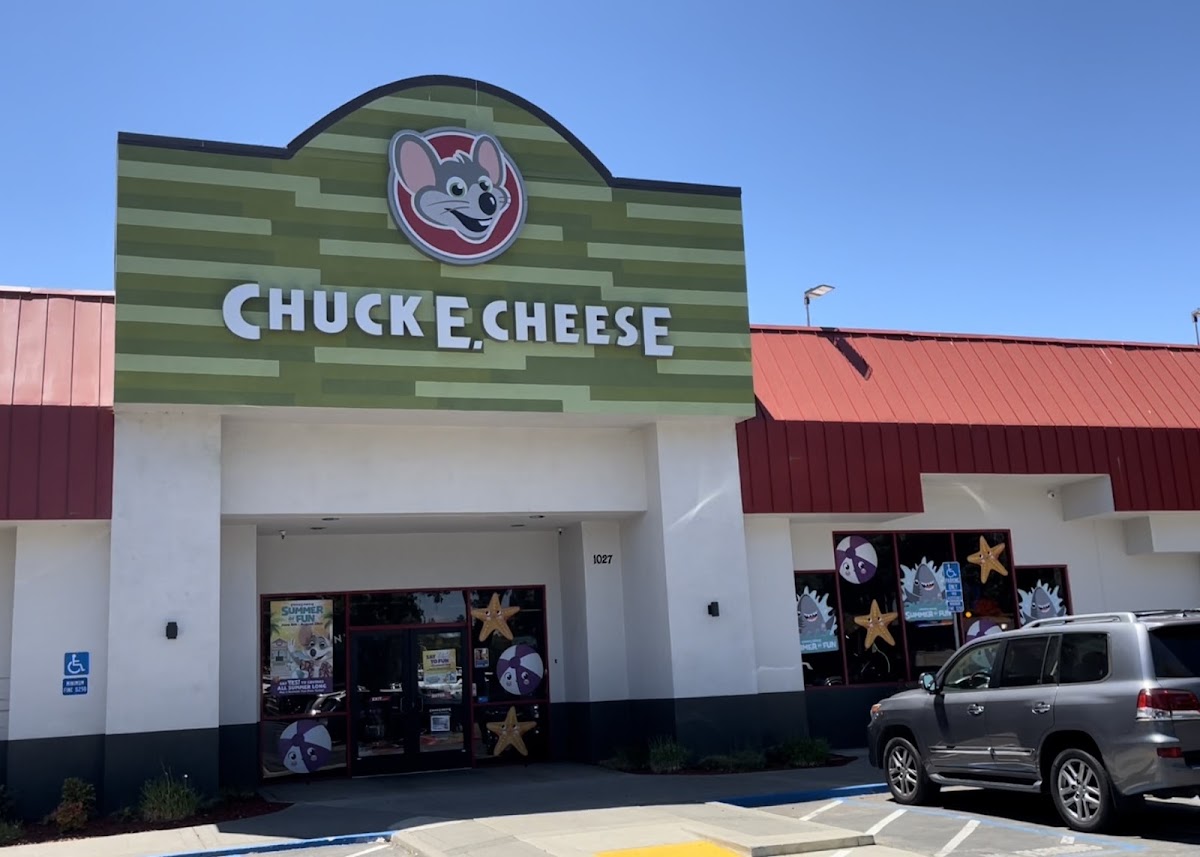 Chuck E. Cheese — Pizza Restaurant in Fairfield, CA (photo 2 of 3)