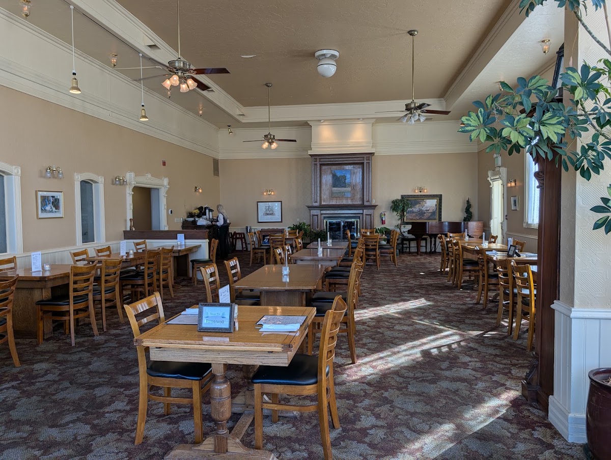 Village Pub — Food & Drink in Ferndale, CA (photo 3 of 3)