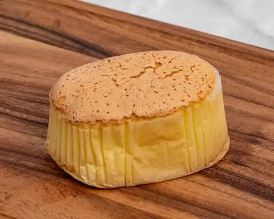 Castella Vanilla at Basquia Bakery