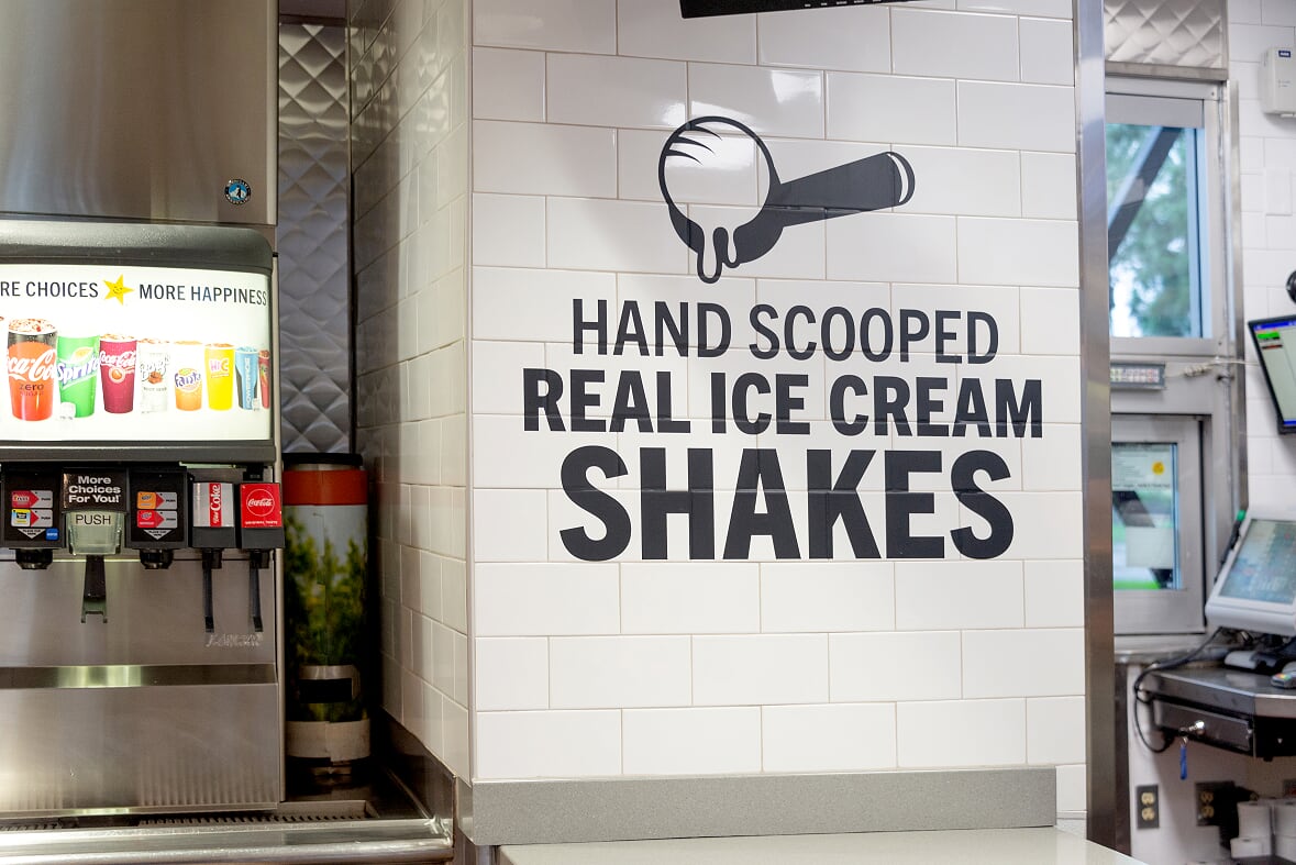 Carl's Jr. — Fast Food Restaurant in Fremont, CA