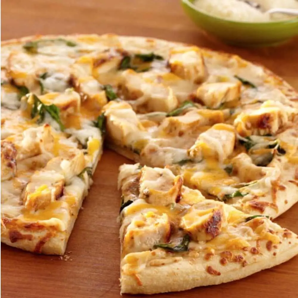 Bombay Garlic Chicken Pizza. at Desi Dough Pizza