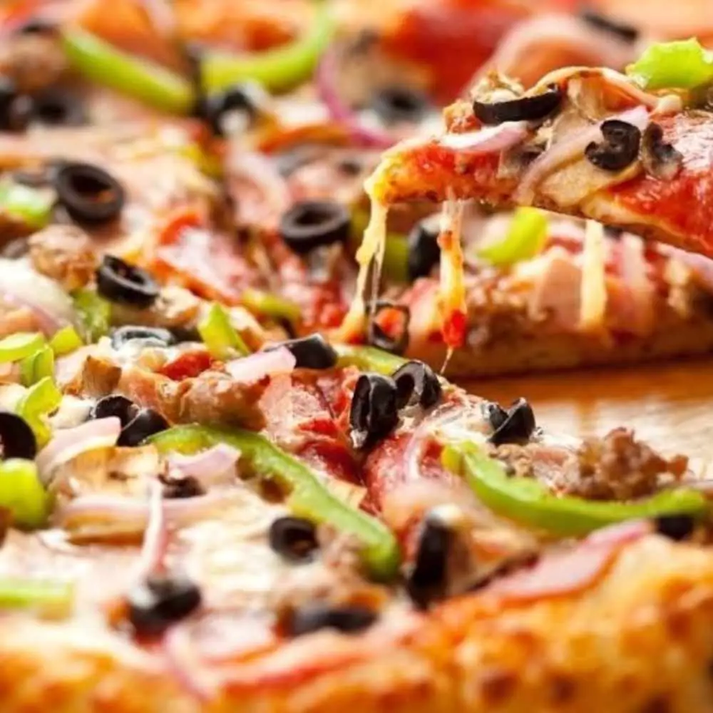 European Pizza at Desi Dough Pizza