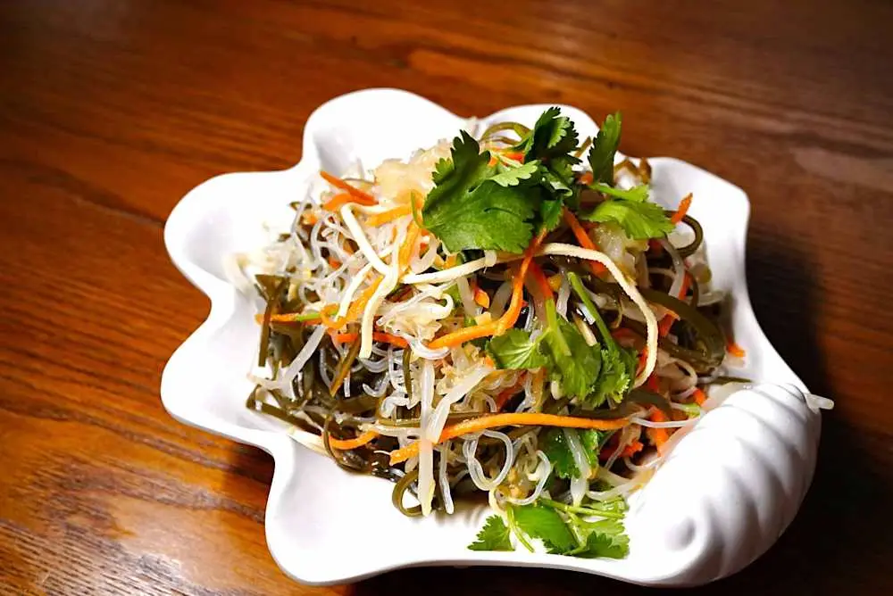 Seaweed and Bean Curd at Din Ding Dumpling House