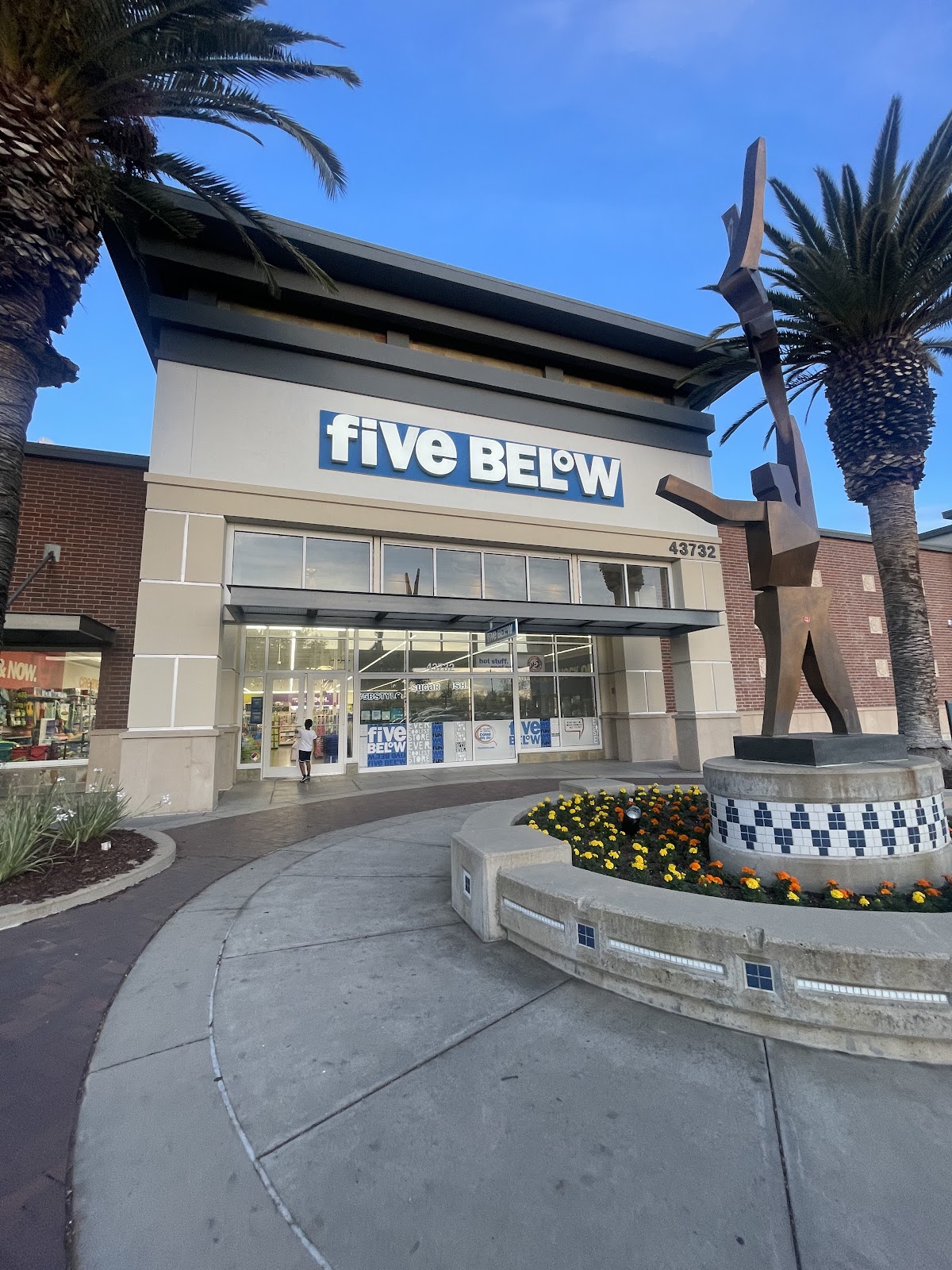 Five Below — Discount Store in Fremont, CA