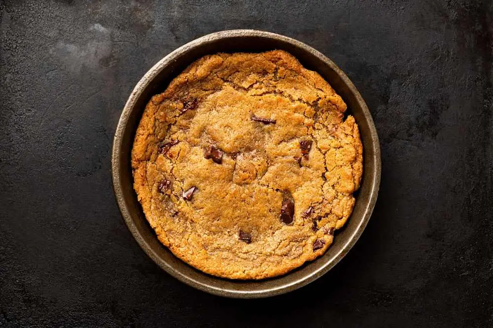 Skillet Chocolate Chip Cookie at It's Just Wings