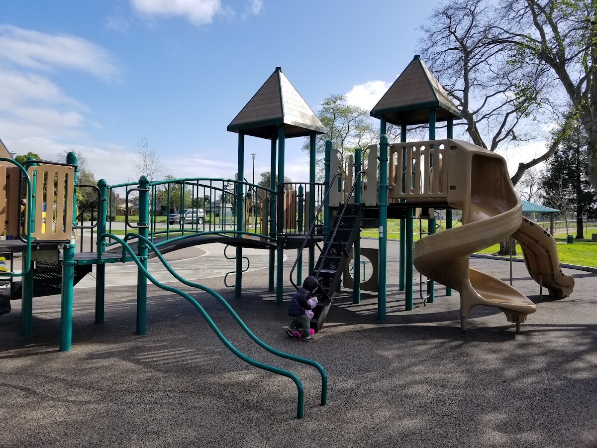 Los Cerritos Community Center — Community Center in Fremont, CA