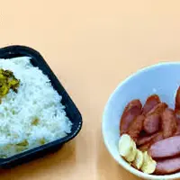 B05. Taiwanese Sausage Bento 臺灣香腸便當 at Milk & Honey Cafe