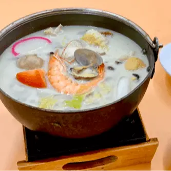H05. Green Curry Pot 綠咖喱鍋 at Milk & Honey Cafe