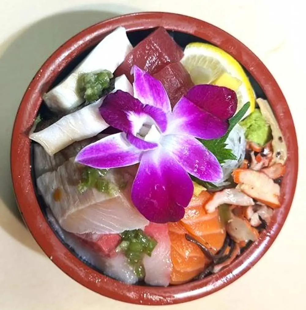 Chirashi Don at Mioki sushi