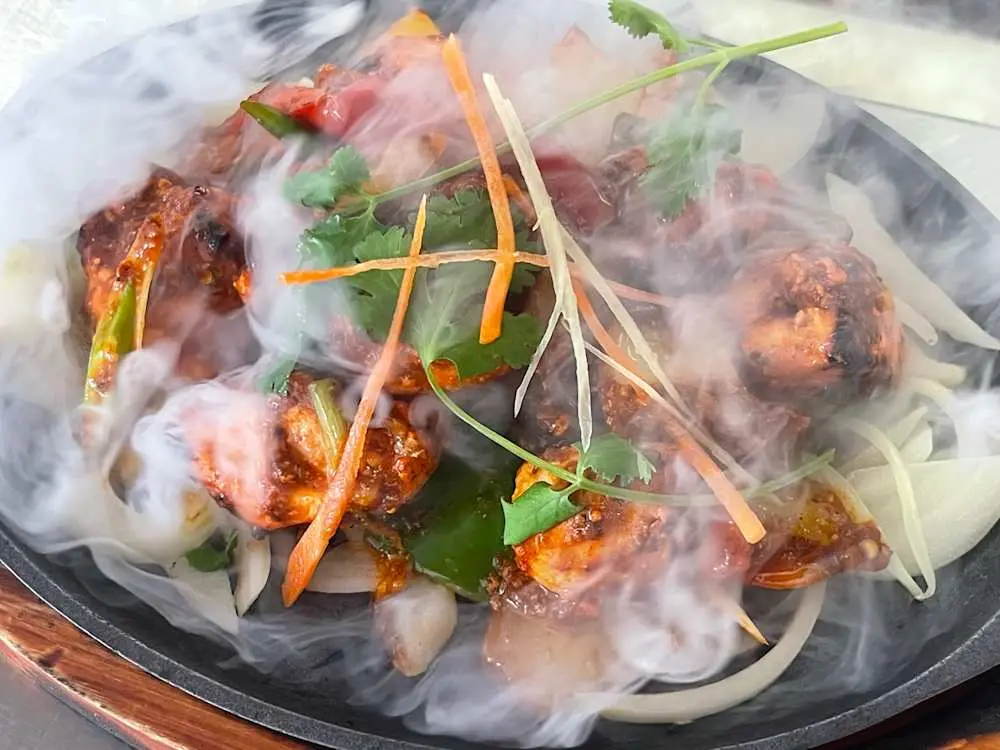 Chicken Tikka Tandoori at Momo & Kebab