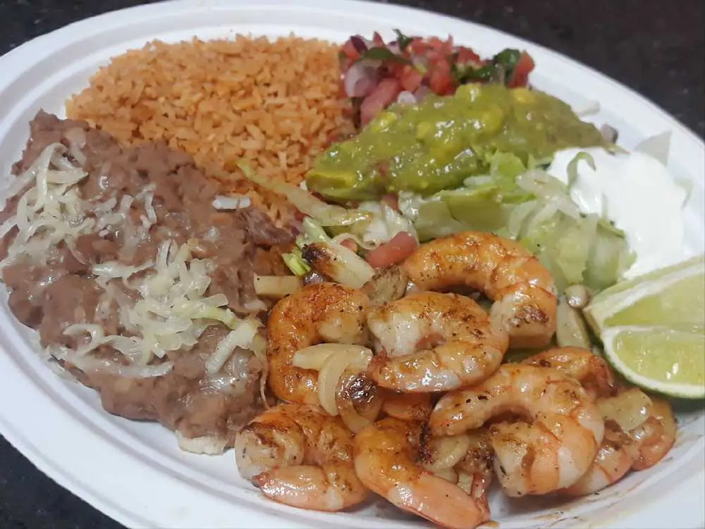 Camarones Mojo De Ajo at Mr Taco