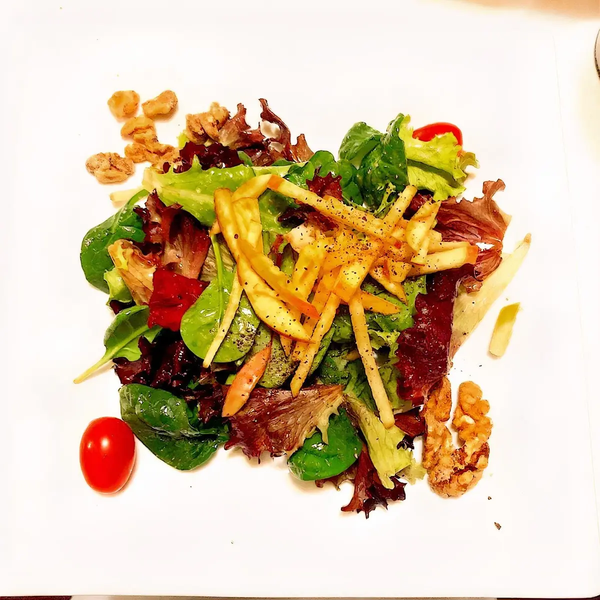 Dinner House Salad at Papillon Restaurant