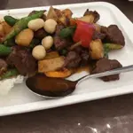 Pan-Fried Scallop & Beef in Honey Black Pepper Sauce / 夏葉窗椒帶子肥牛粒 at Pearl Bay