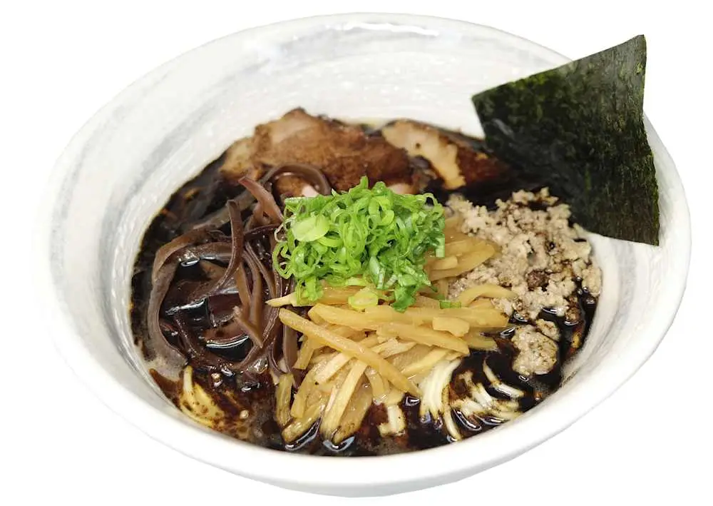 Kuro Black Roasted Garlic Oil at RAMEN ARASHI