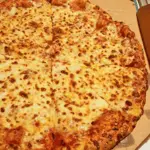 Classic Melt Pizza at Roll N Crust