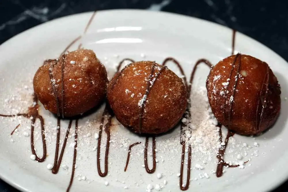 Beignets 🍩 at Skillet'z Cafe