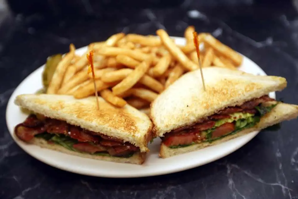 BLT 🥓🥬🍅 at Skillet'z Cafe