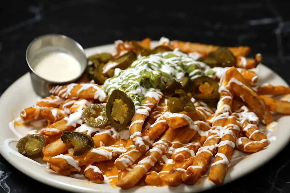 Cheese Fries 🧀🍟 at Skillet'z Cafe