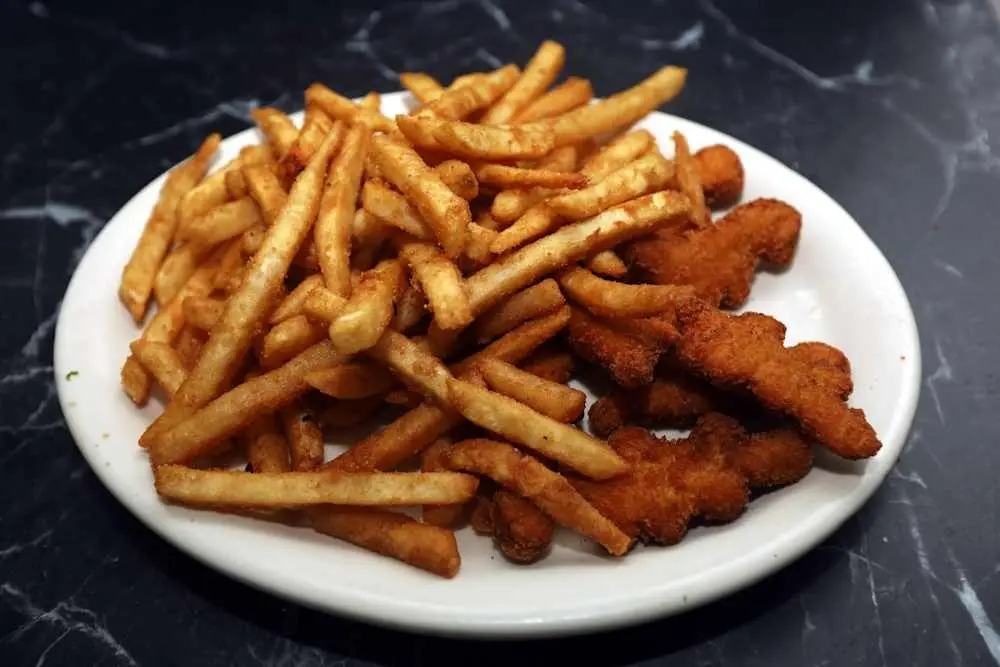 Chicken tenders & Fries at Skillet'z Cafe