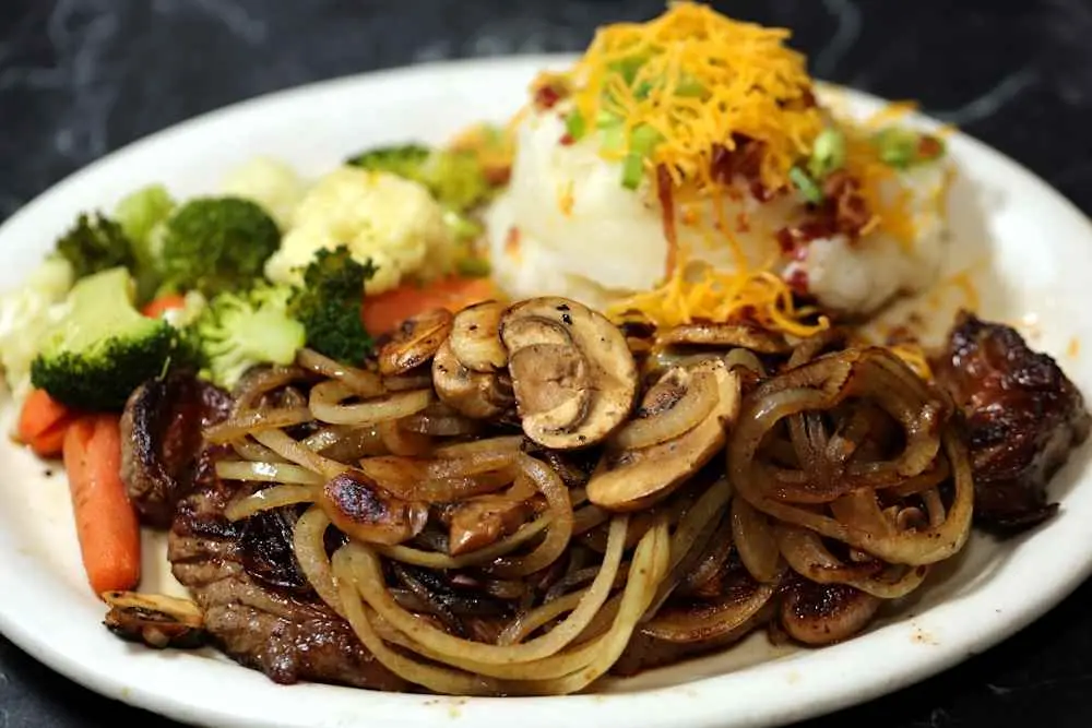 Coulotte Steak at Skillet'z Cafe