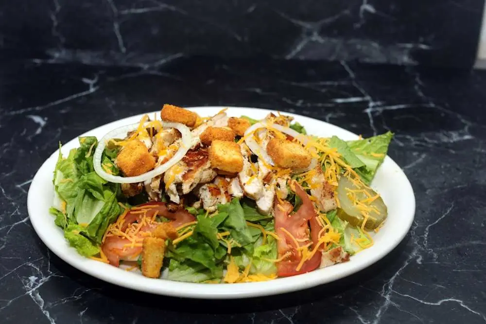 Grilled Chicken Salad at Skillet'z Cafe