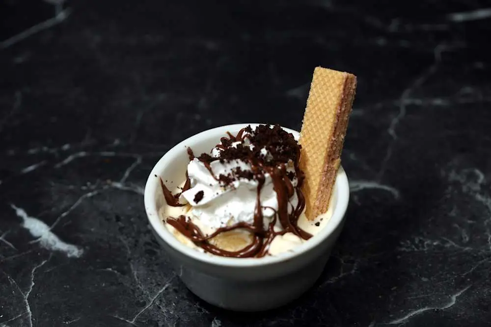 Mini Ice Cream Sundae 🍨🍒 at Skillet'z Cafe