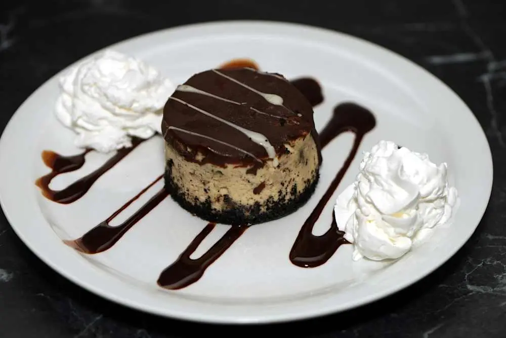 Oreo Cheesecake 🖤🍰 at Skillet'z Cafe