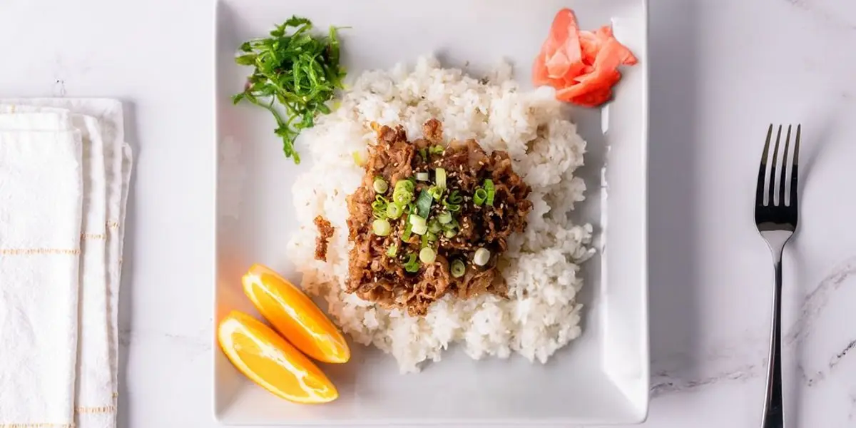 Gyu-don (beef & onion) Plate at Smochi