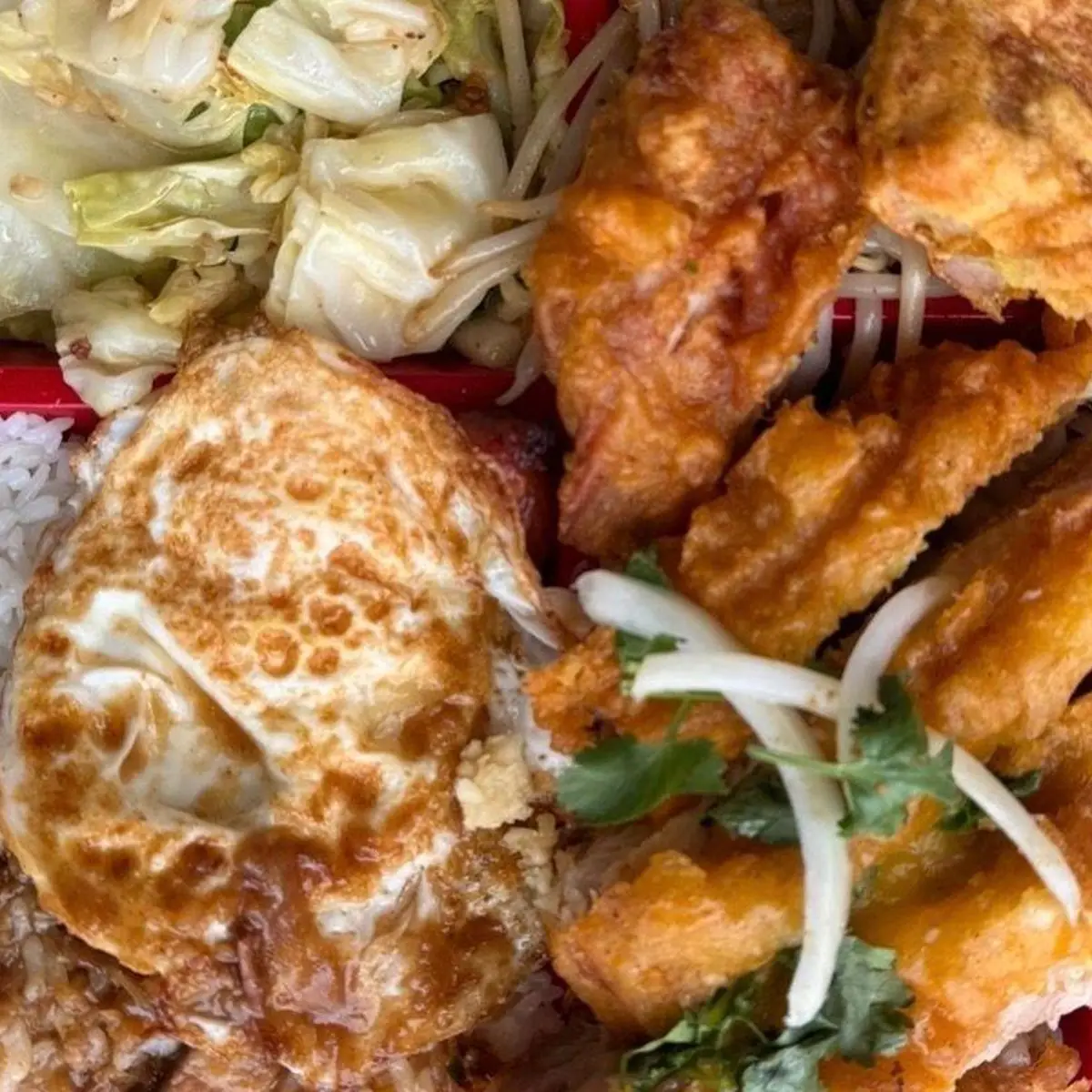 Spicy Crispy Chicken Bento 椒麻雞便當 at Steaking