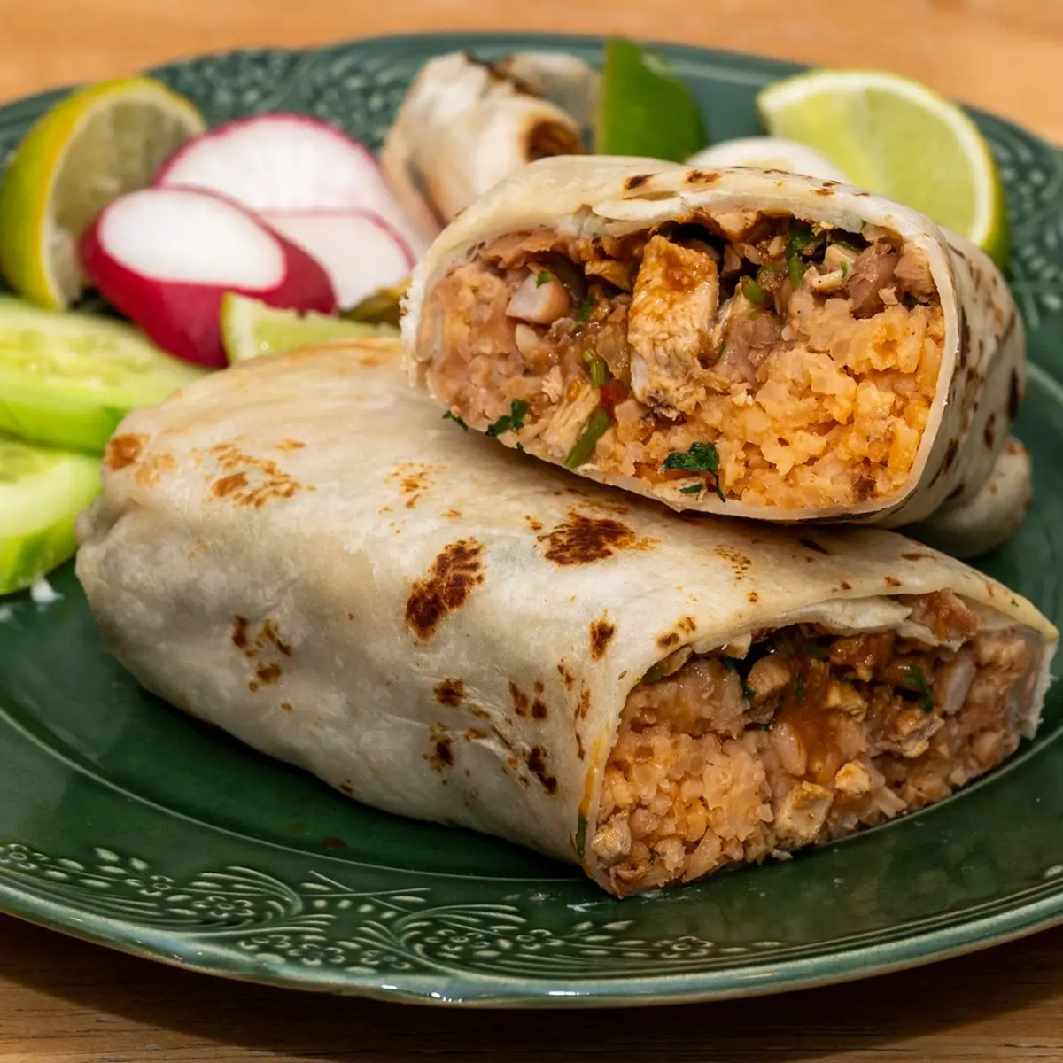 Burrito Regular de Pollo / Regular Chicken Burrito at Taco Los 3 paisas