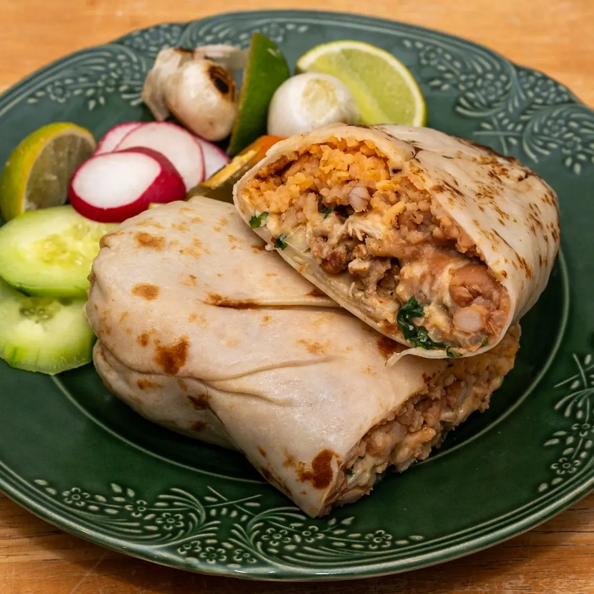 Súper Burrito de Pollo / Chicken Super Burrito at Taco Los 3 paisas