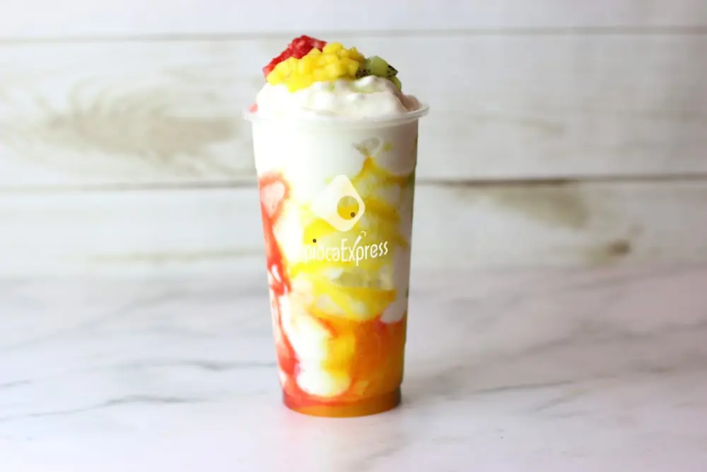 Mixed Fruit (Fresh!) Yogurt Frost 綜合優格奶霜 at Tapioca Express