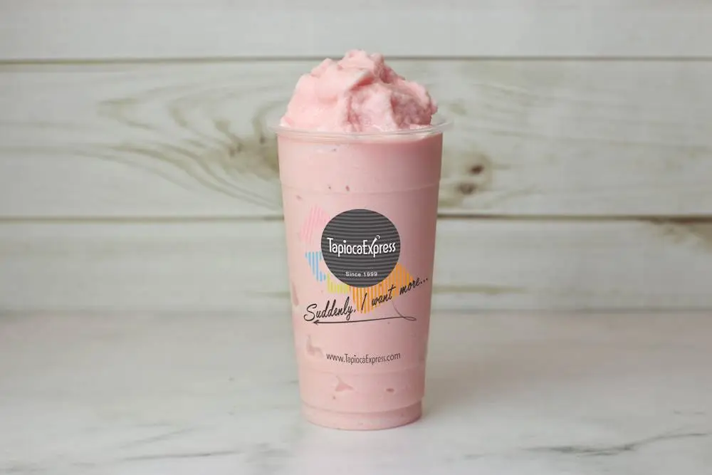 Strawberry Snow Bubble 草莓雪泡 at Tapioca Express