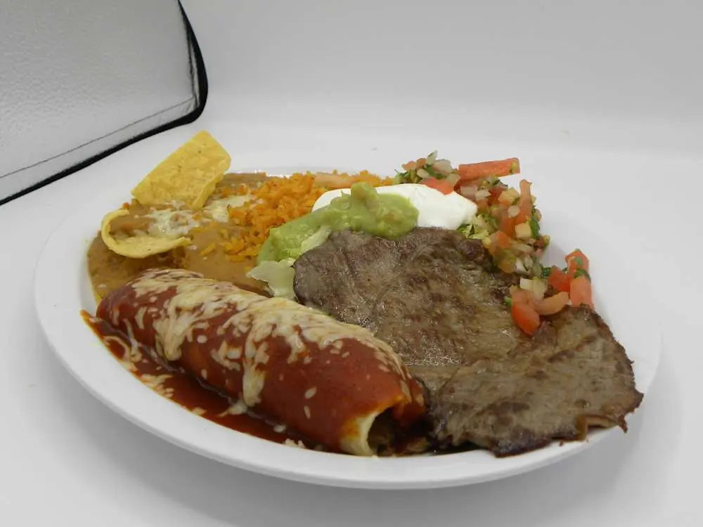 1 Carne Asada and 1 Enchilada at Taqueria Las Vegas