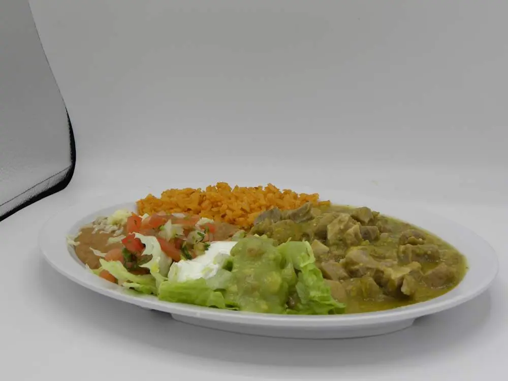 Plato de Chile Verde at Taqueria Las Vegas