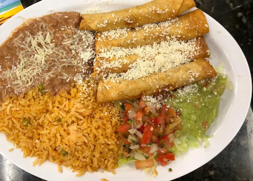 Plato de Taquitos at Taqueria Las Vegas