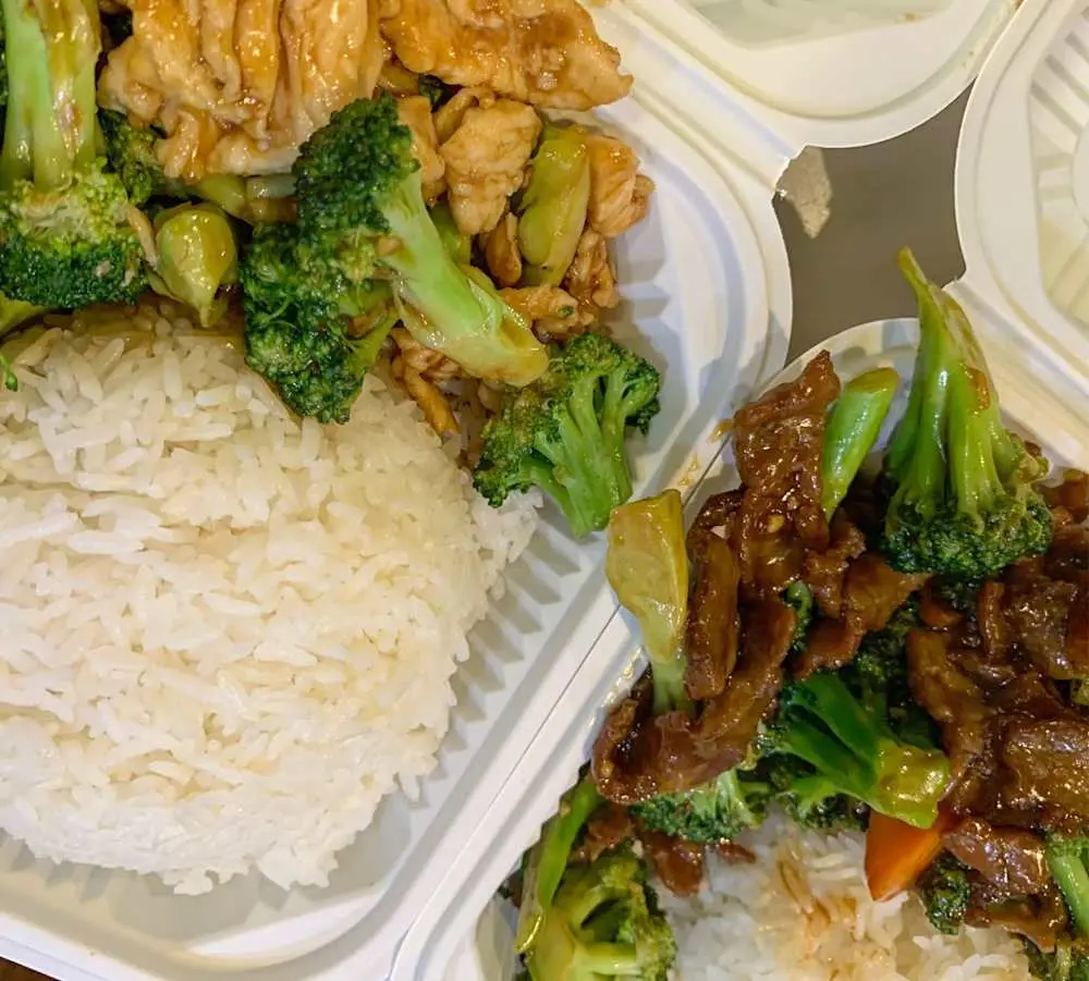 Broccoli and Chicken at Teo Chow Noodle Shack