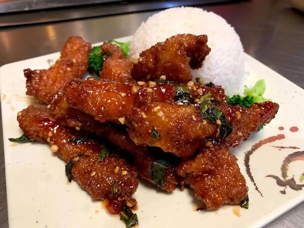 Chili Basil Fish at Teo Chow Noodle Shack