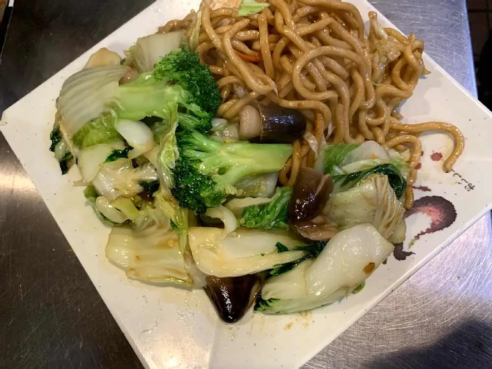 Mixed Vegetables and Mushroom with Rice at Teo Chow Noodle Shack