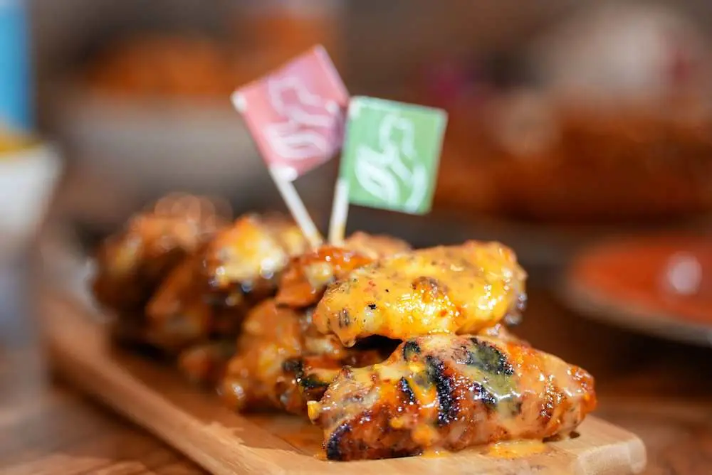 *6 Peri Wings at The Port Of Peri Peri