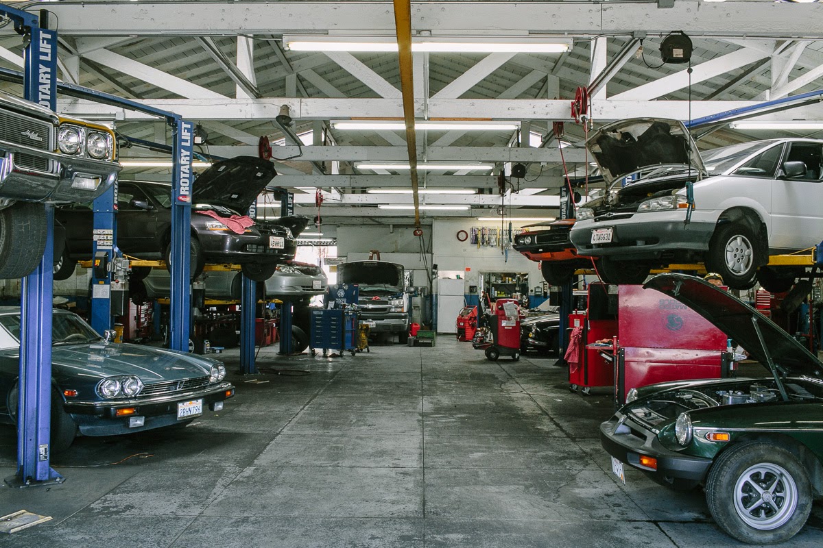 Rollings Automotive — Auto Repair Shop in Fullerton, CA (photo 2 of 3)