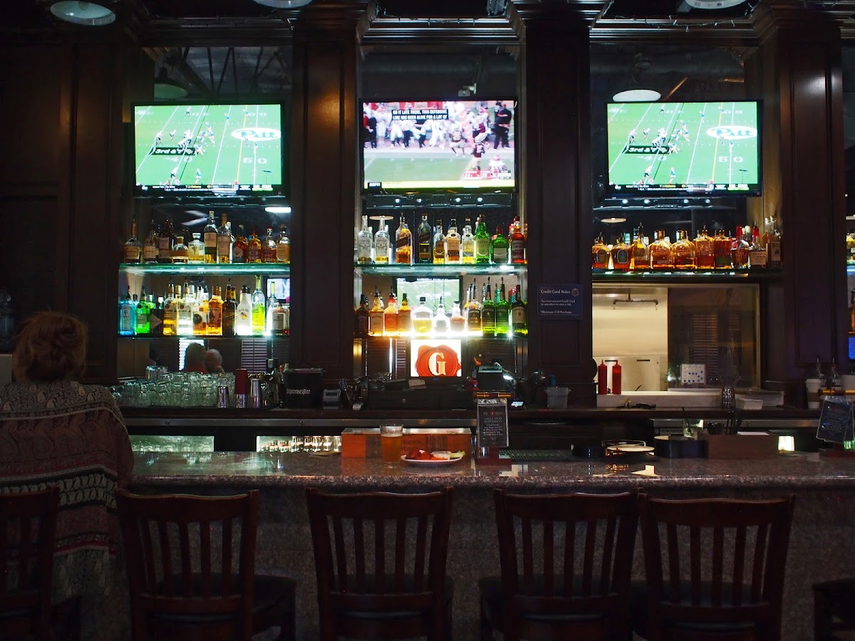 Free pool on Wednesdays at The Glen Bar and Grill