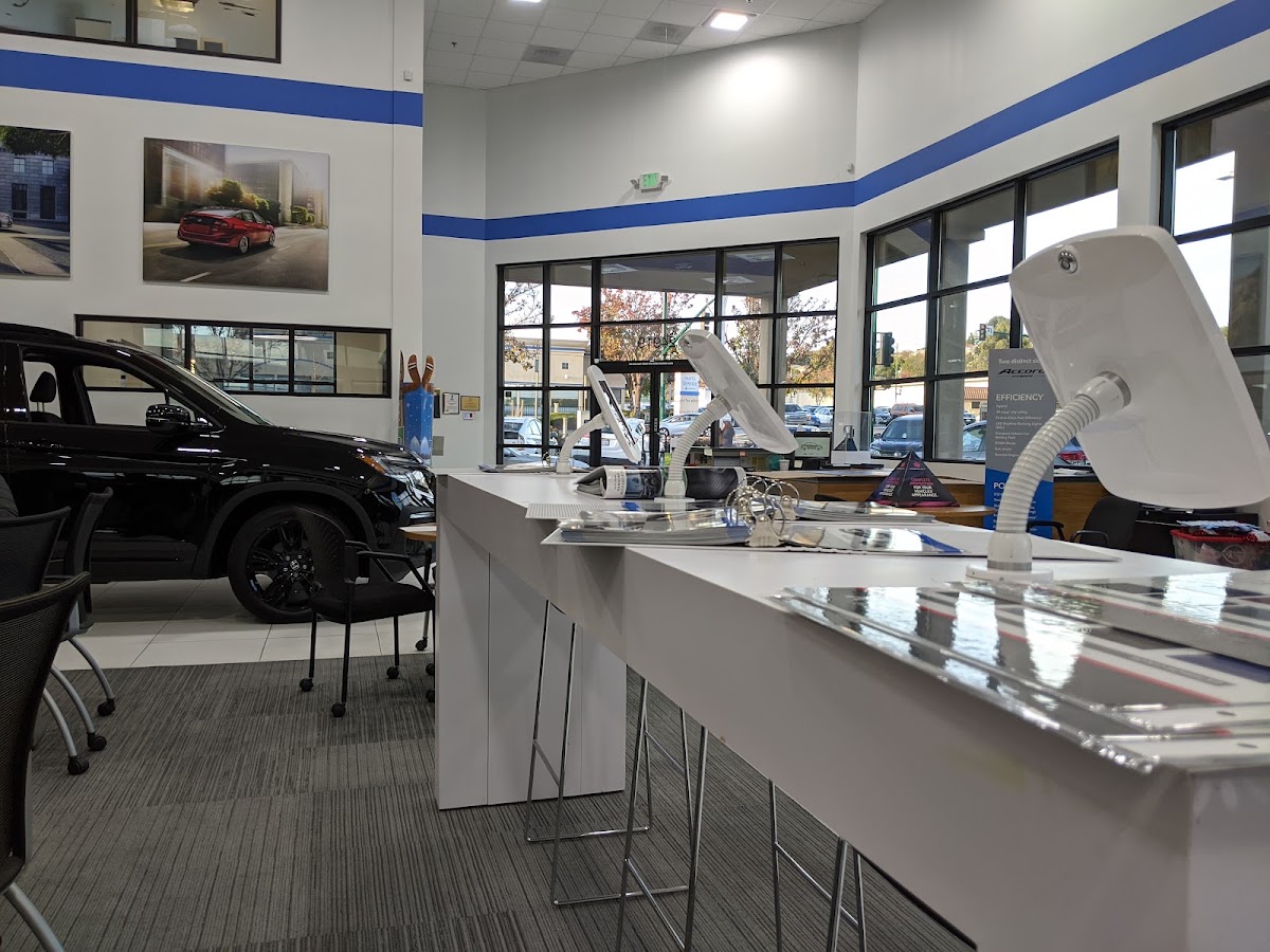 Hayward Honda — New Car Dealer in Hayward, CA (photo 3 of 3)
