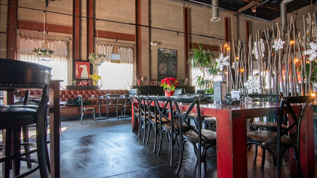 Red Table Restaurant — American Restaurant in Huntington Beach, CA