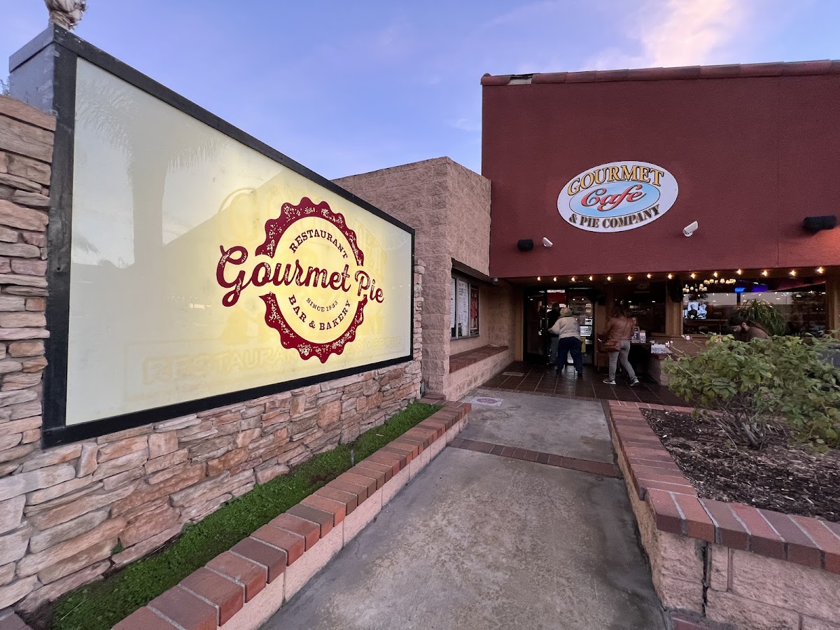 Gourmet Pie & Cafe / The Pie Bar — American Restaurant in Los Alamitos, CA