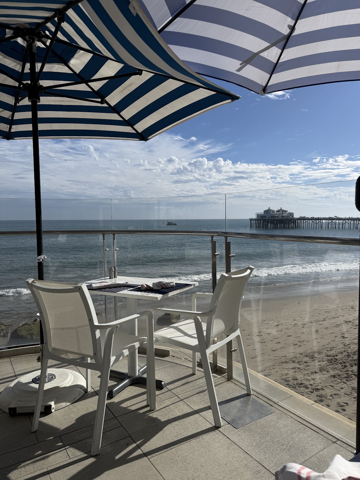 Carbon Beach Club at Malibu Beach Inn — Food & Drink in Malibu, CA (photo 2 of 3)
