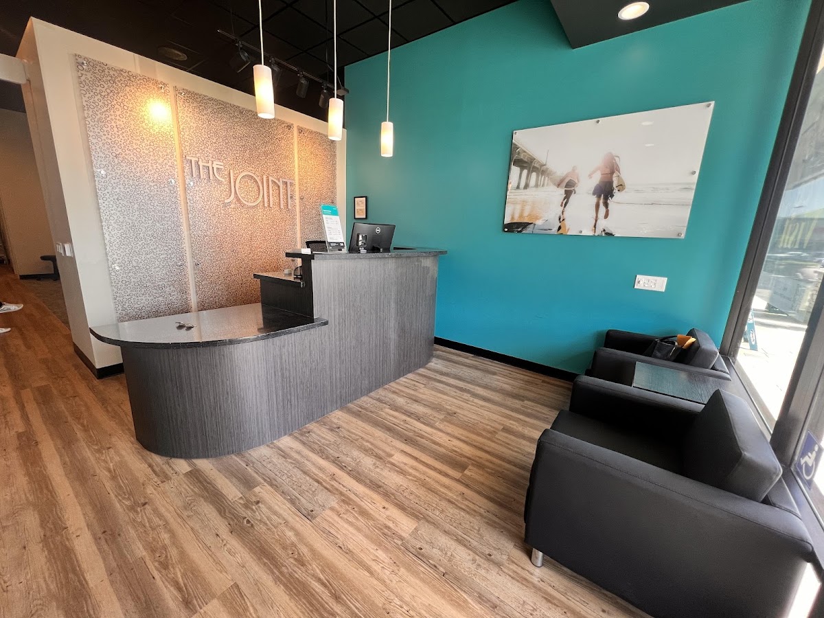 The Joint Chiropractic — Chiropractor in Manhattan Beach, CA (photo 2 of 3)