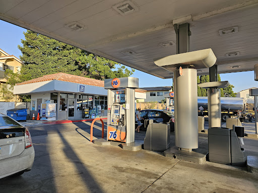 76 — Convenience Store in Milpitas, CA