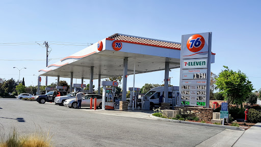 76 — Car Wash in Milpitas, CA
