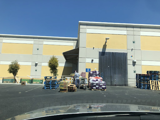 New India Bazar 6 AM OPEN — Warehouse in Milpitas, CA
